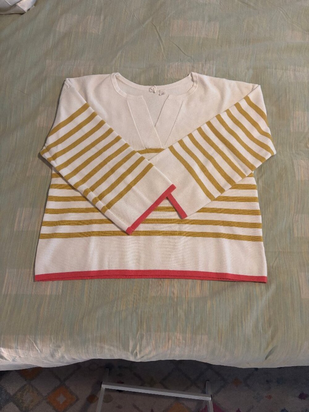 Moth by Anthropologie 3/4 sleeve split neck sweater (L)
